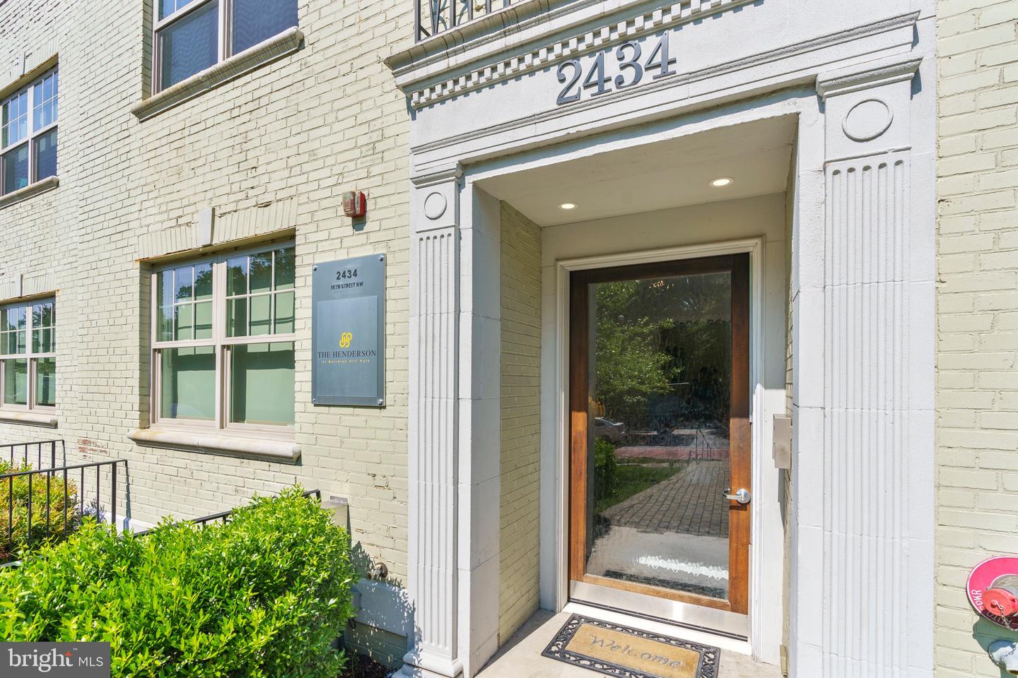 2434 16th St NW #101