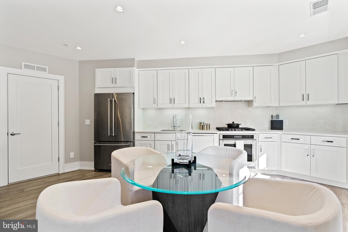 2434 16th St NW #101