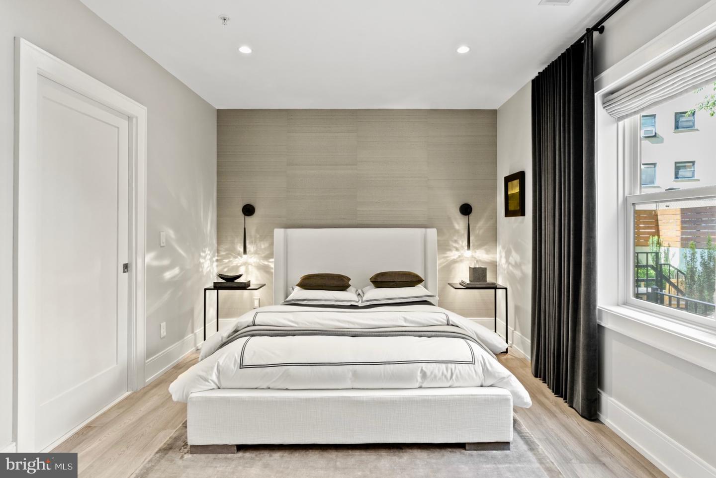 2434 16th St NW #101