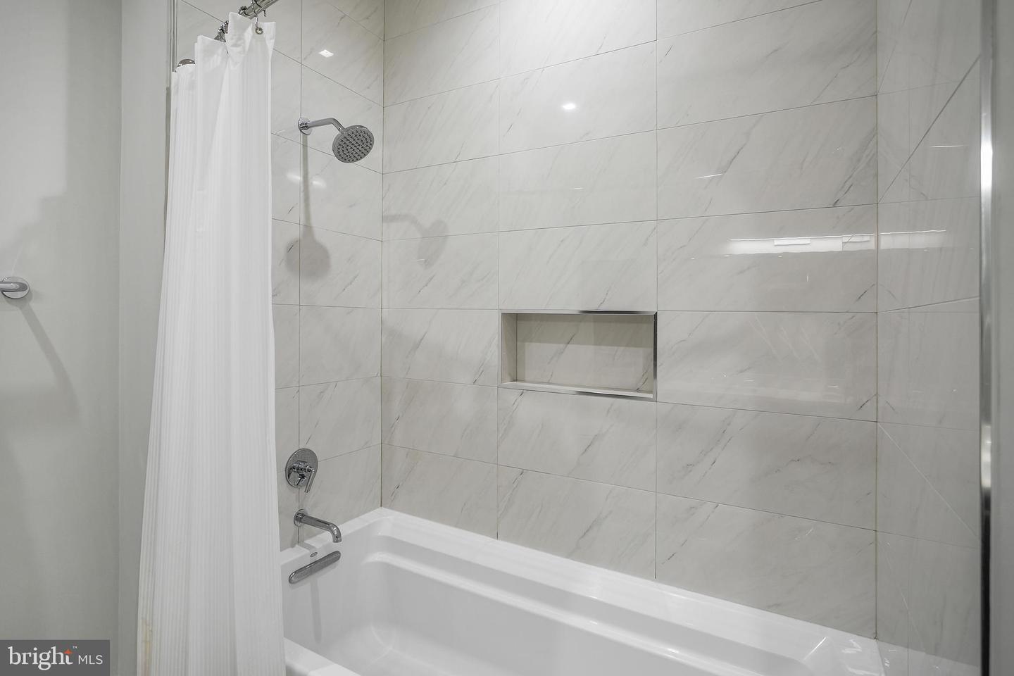 1628 11th St NW #106