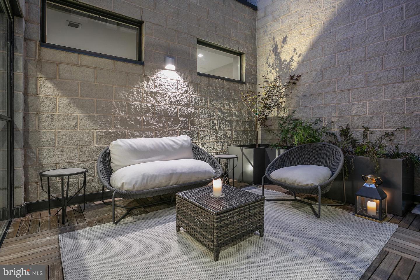 1628 11th St NW #106