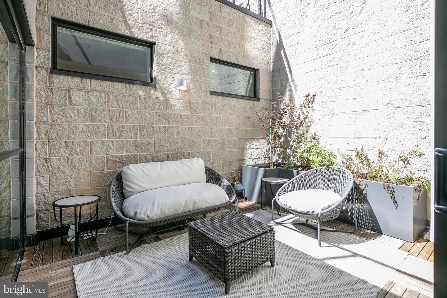 1628 11th St NW #106