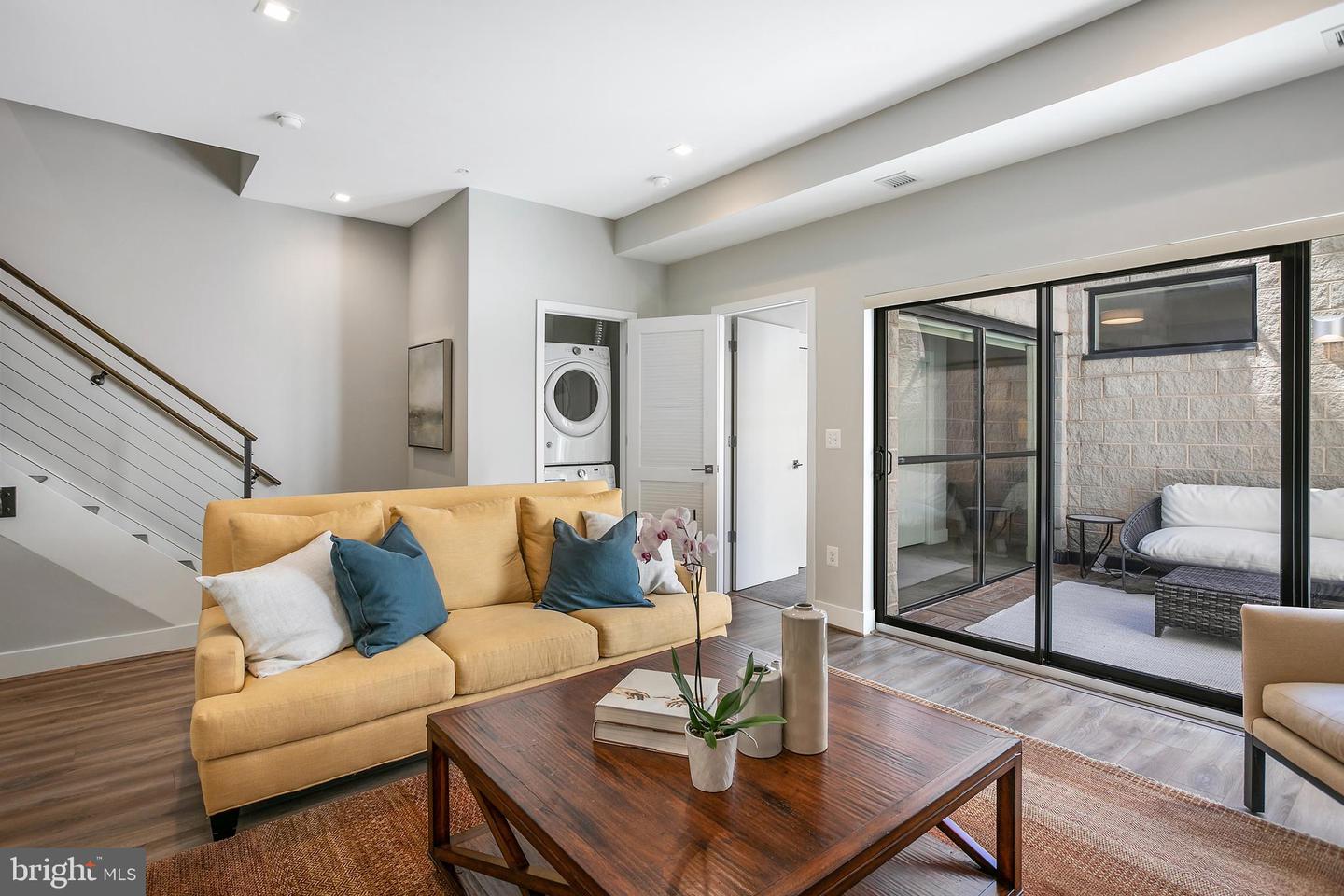 1628 11th St NW #106