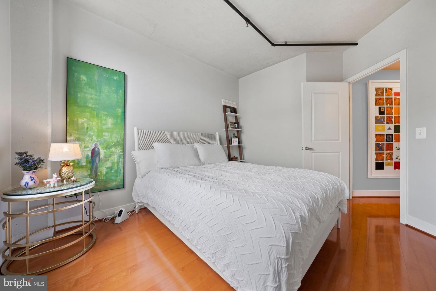 2125 14th St NW #528