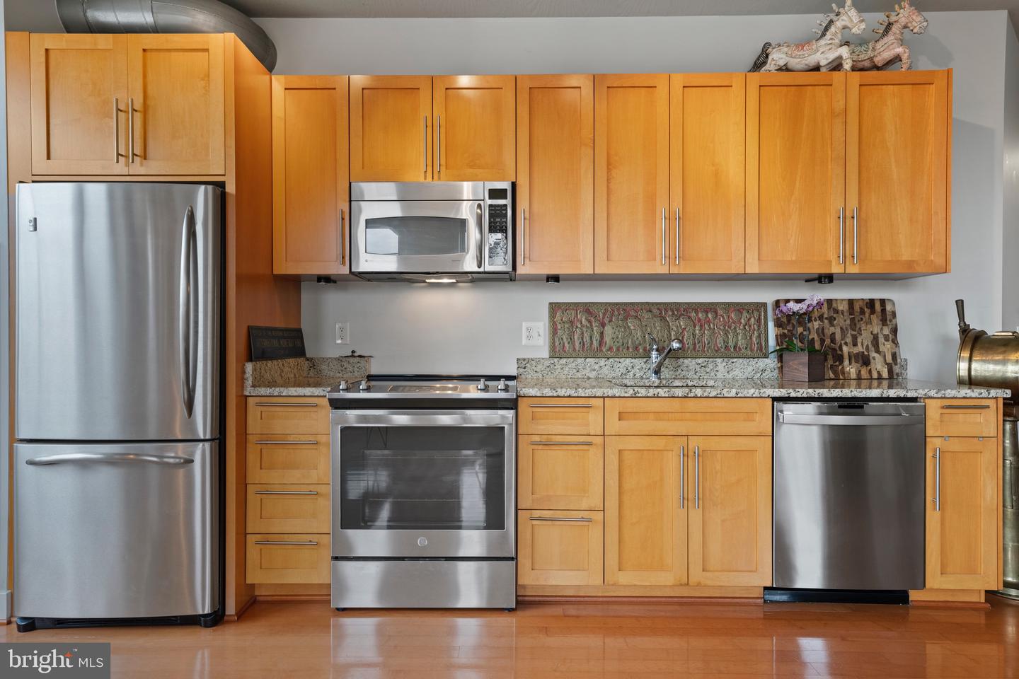 2125 14th St NW #528