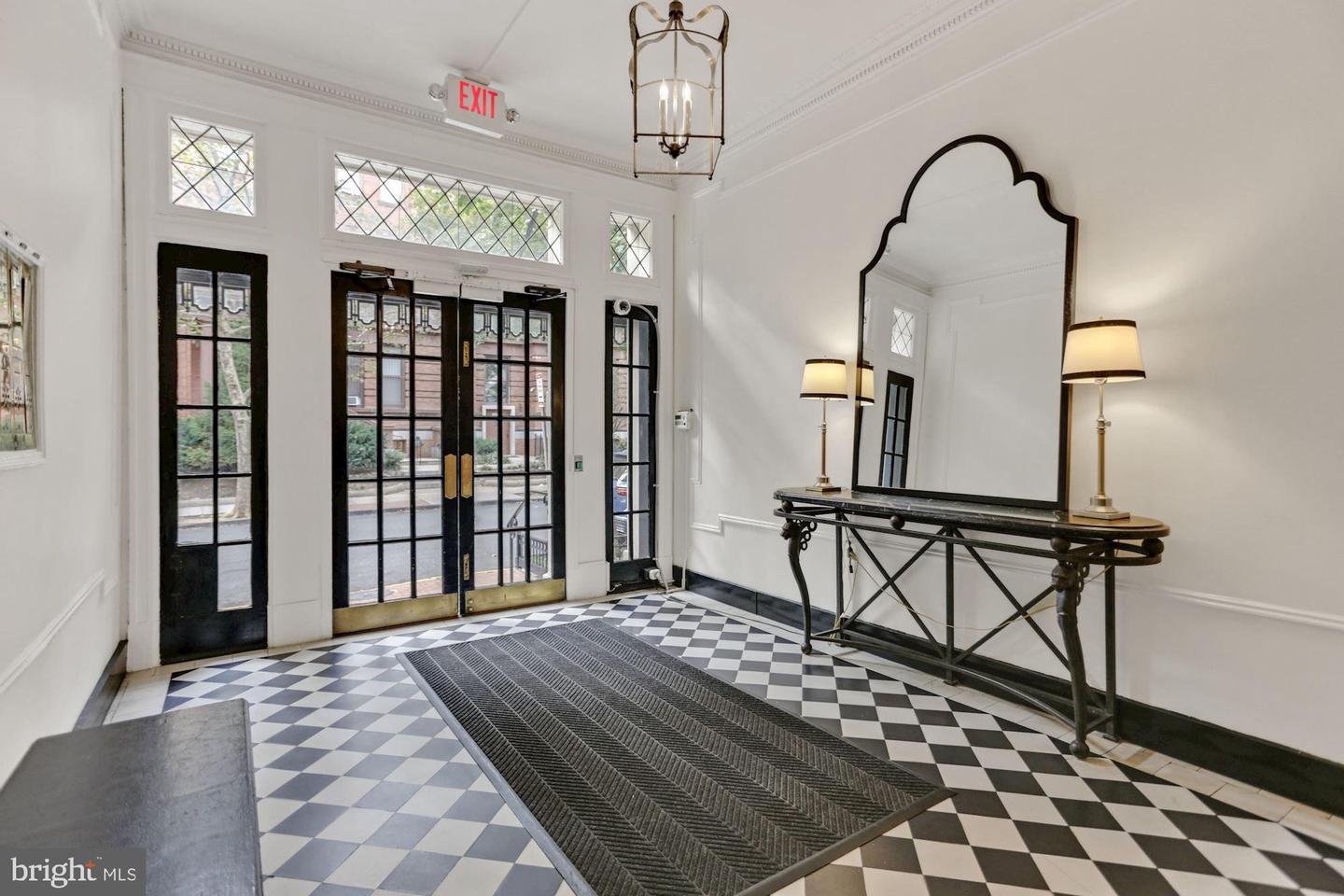 1835 Phelps Pl NW #1