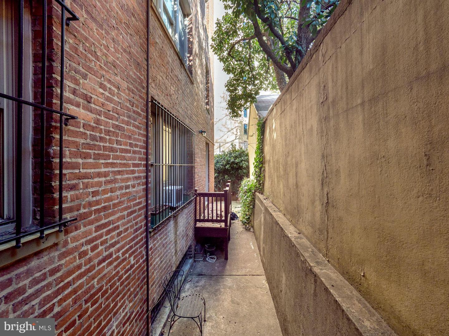 1835 Phelps Pl NW #1