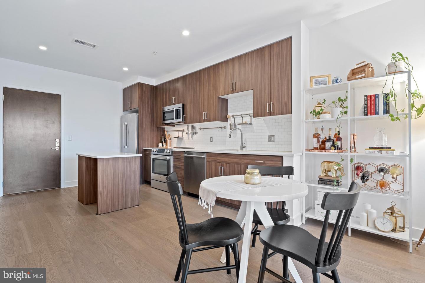 2550 17th St NW #410