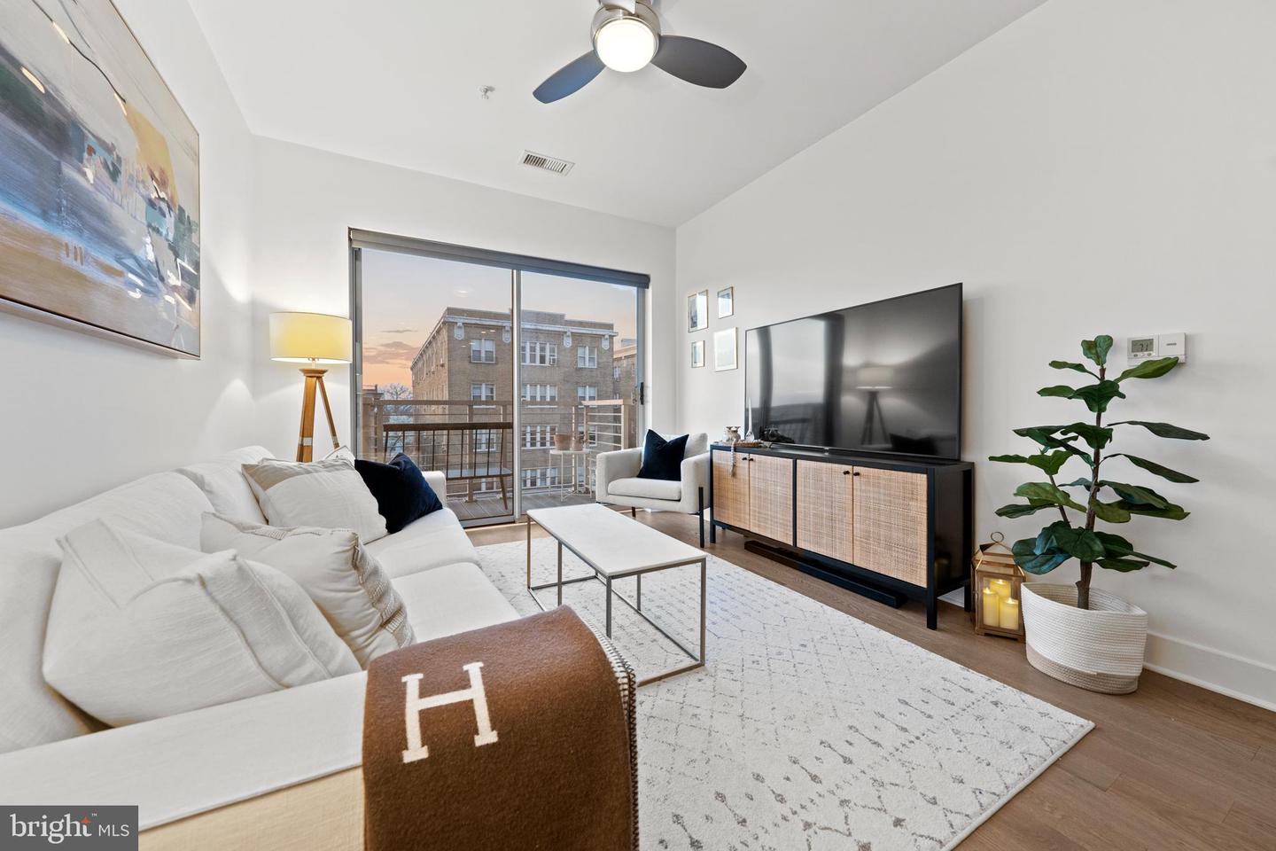 2550 17th St NW #410