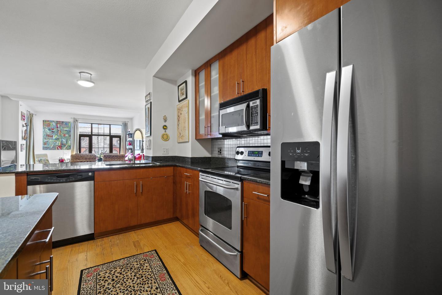 910 M STREET NW Unit: 520