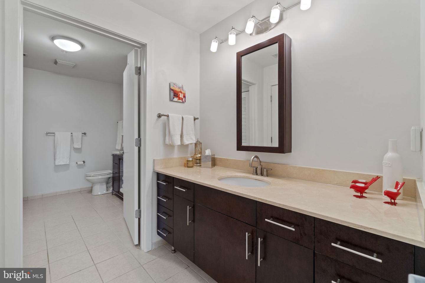 910 M STREET NW Unit: 520