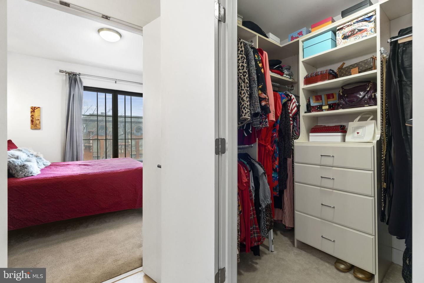 910 M STREET NW Unit: 520