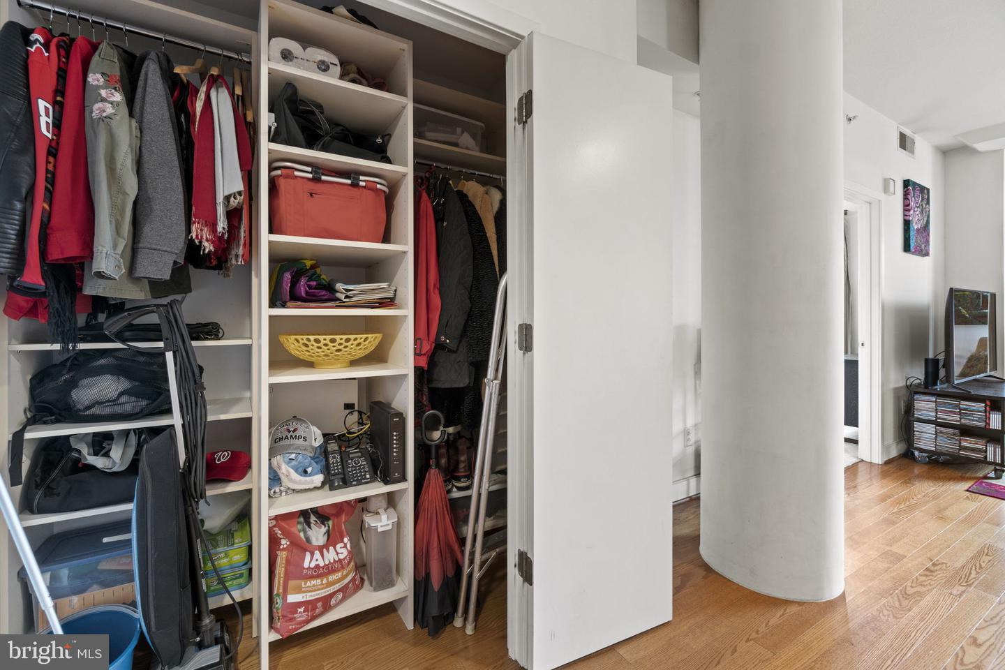 910 M STREET NW Unit: 520