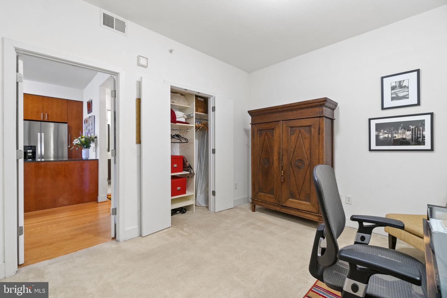 910 M STREET NW Unit: 520