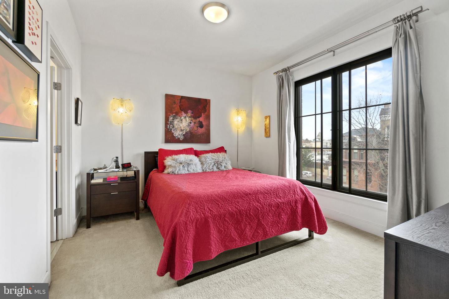 910 M STREET NW Unit: 520