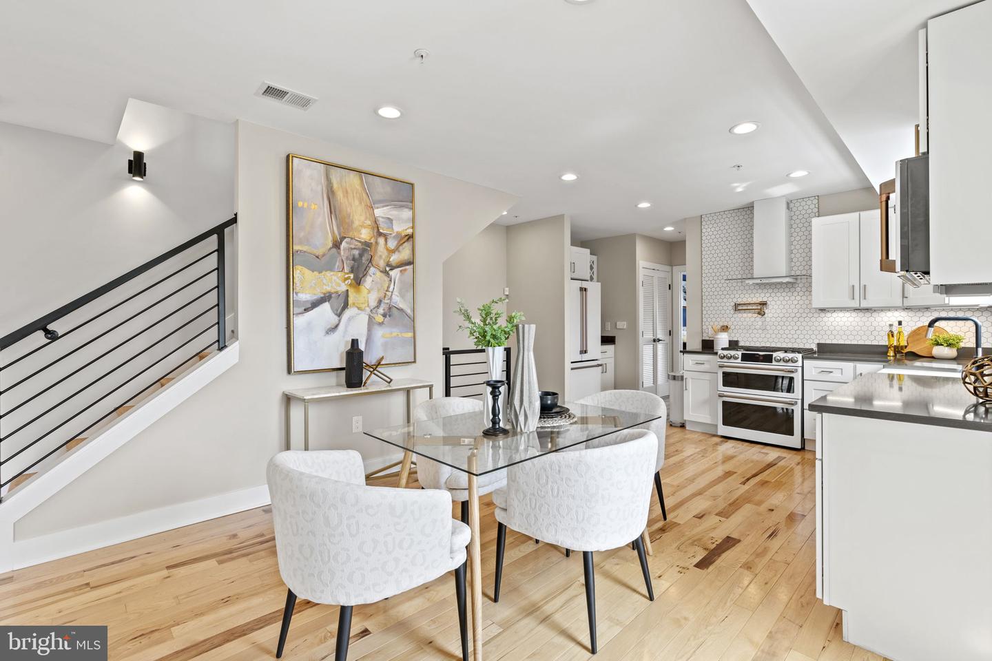 1201 W Virginia NE #2