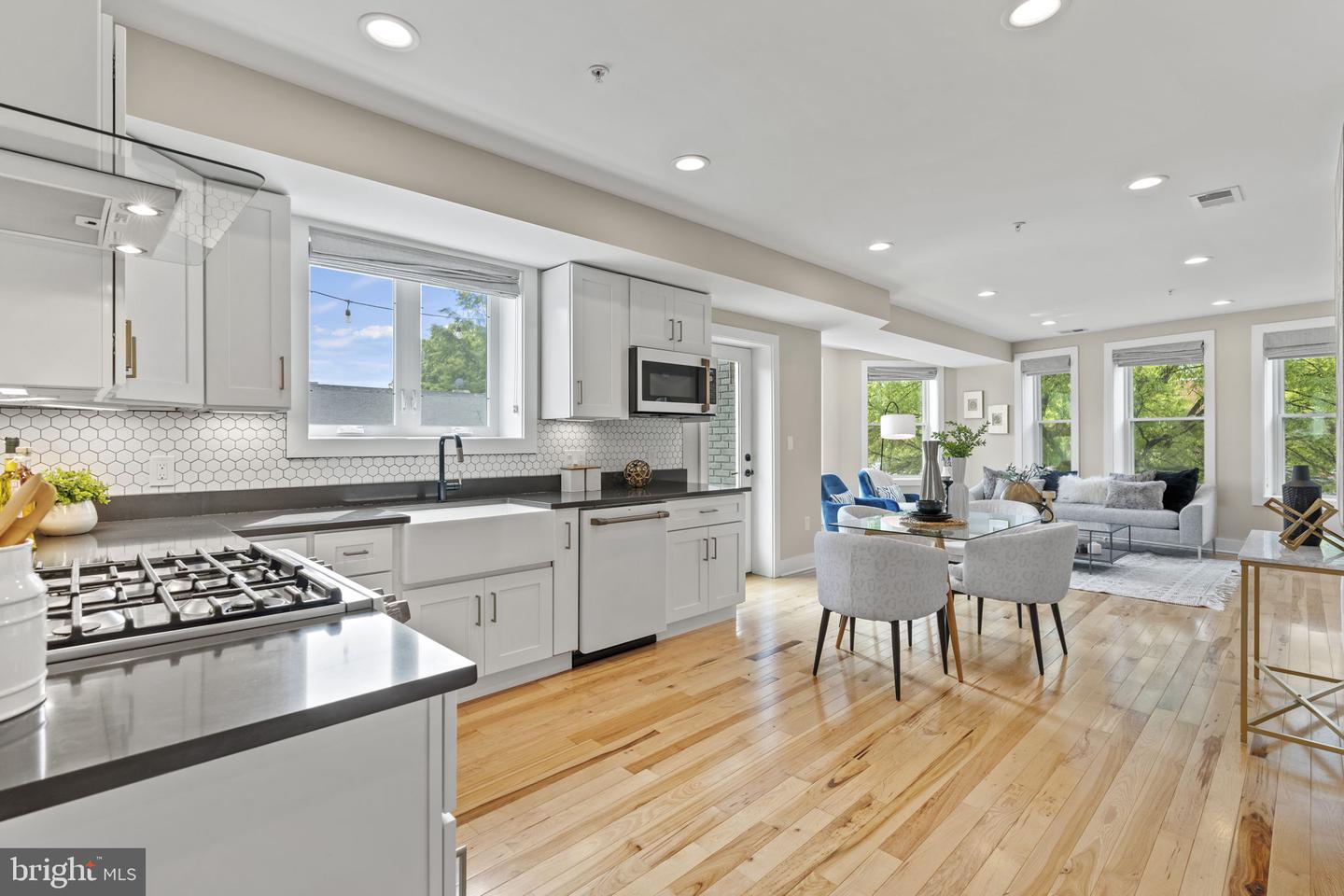 1201 W Virginia NE #2