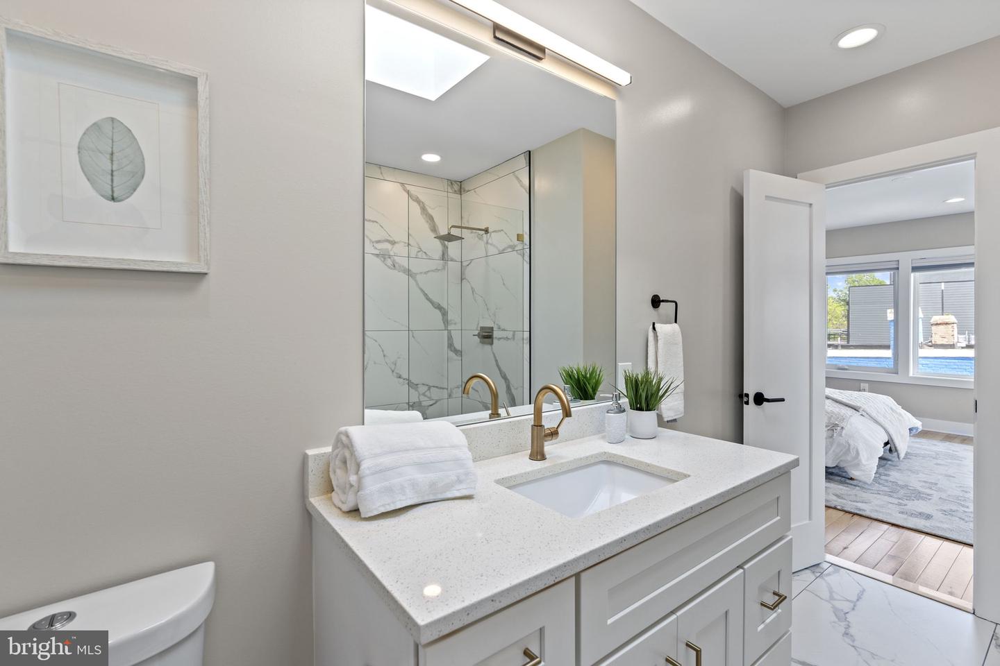 1201 W Virginia NE #2