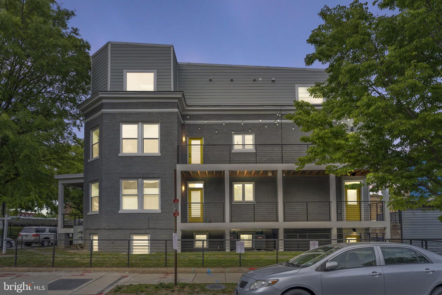 1201 W Virginia NE #2