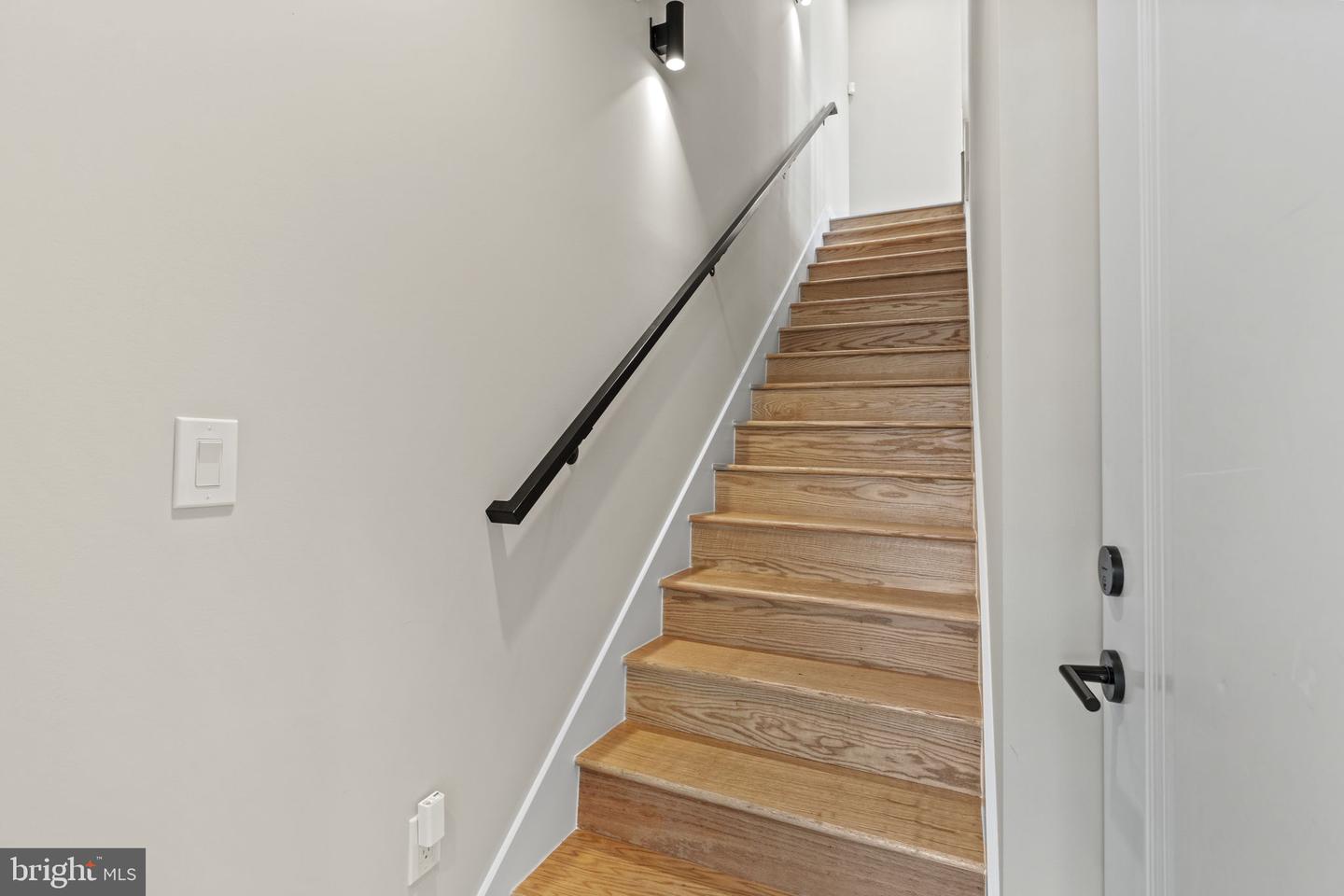 1201 W Virginia NE #2