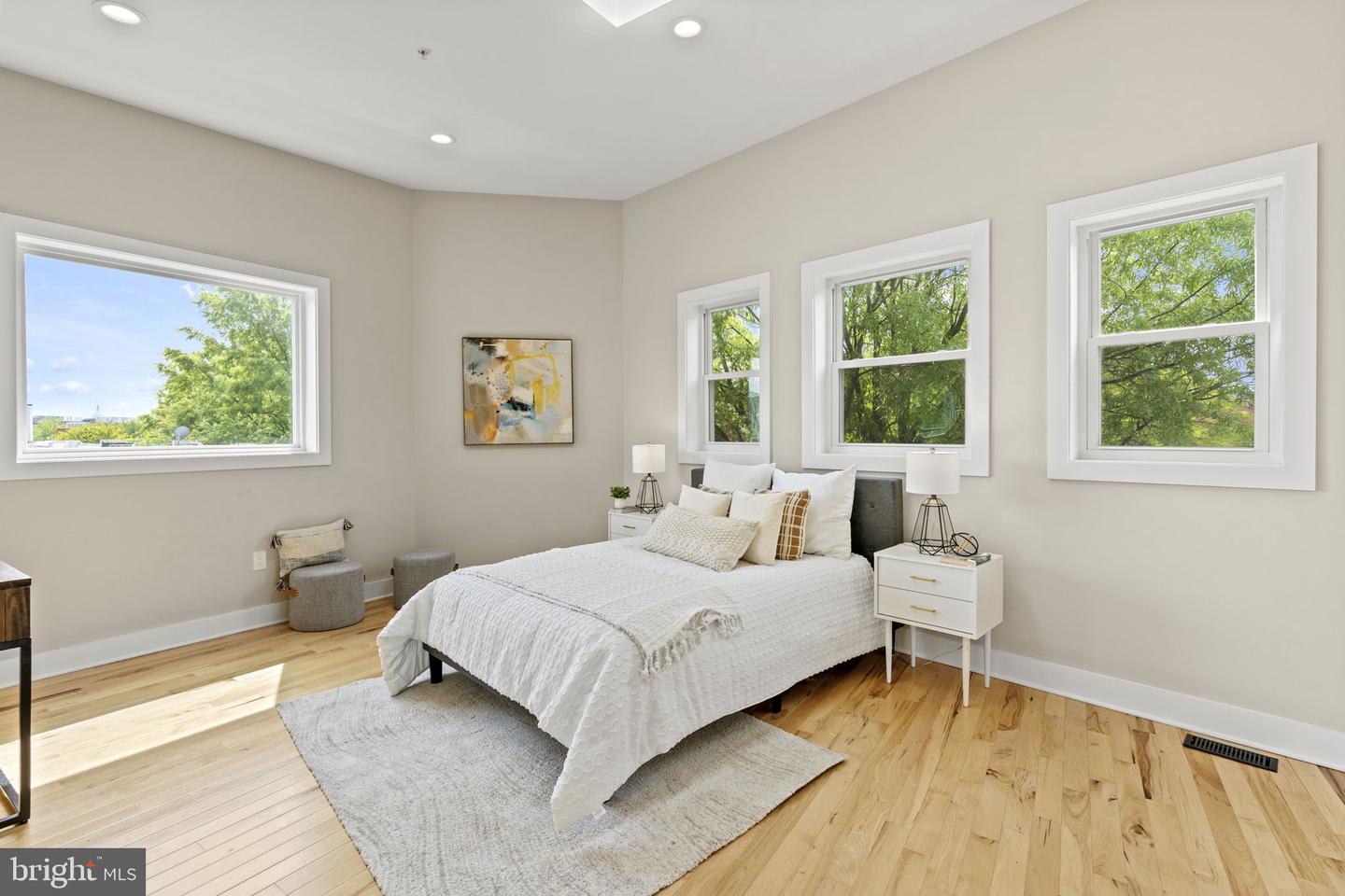 1201 W Virginia NE #2