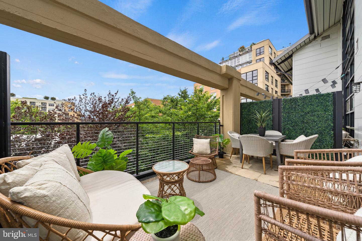 2125 14th St NW #325w