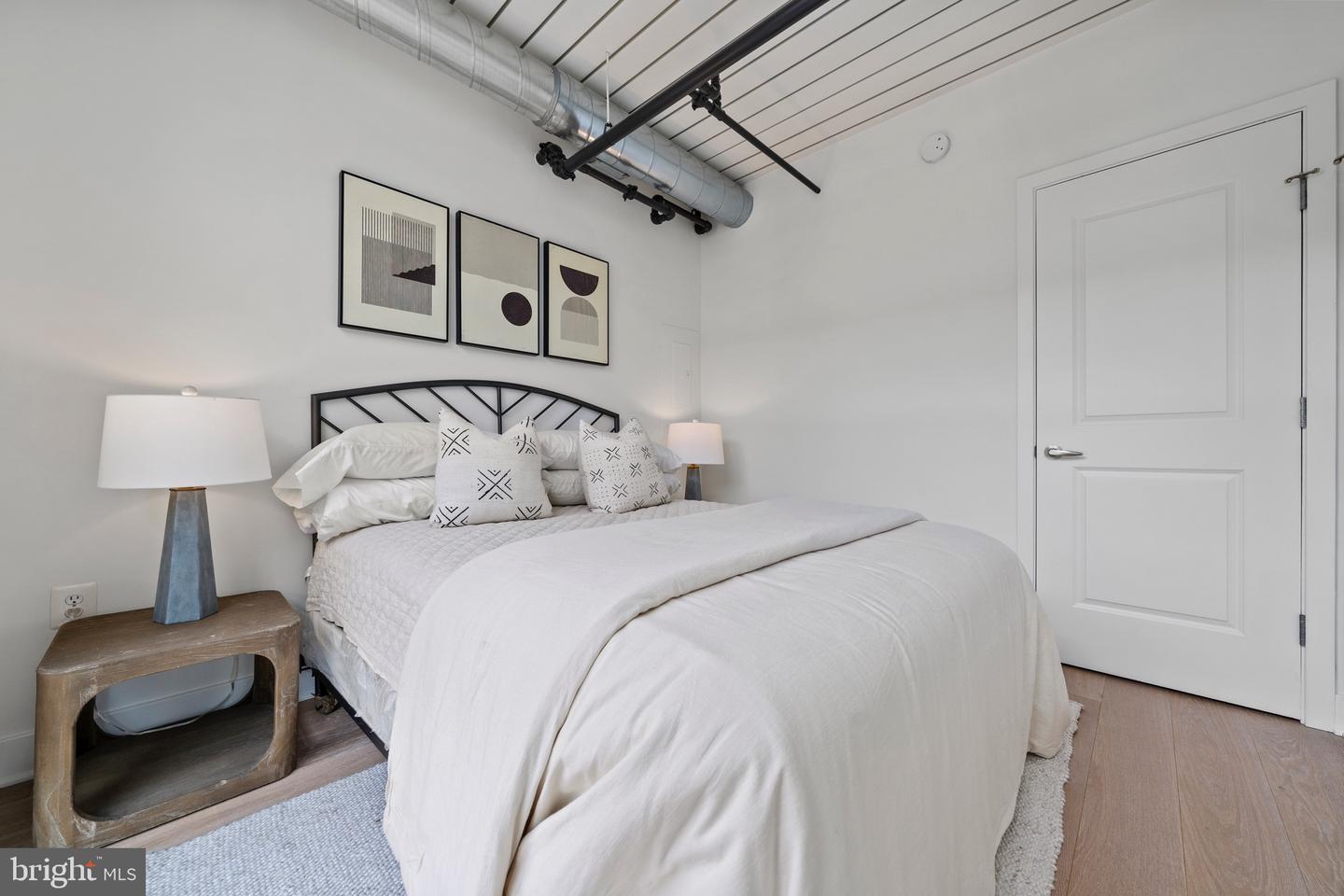 2125 14th St NW #325w