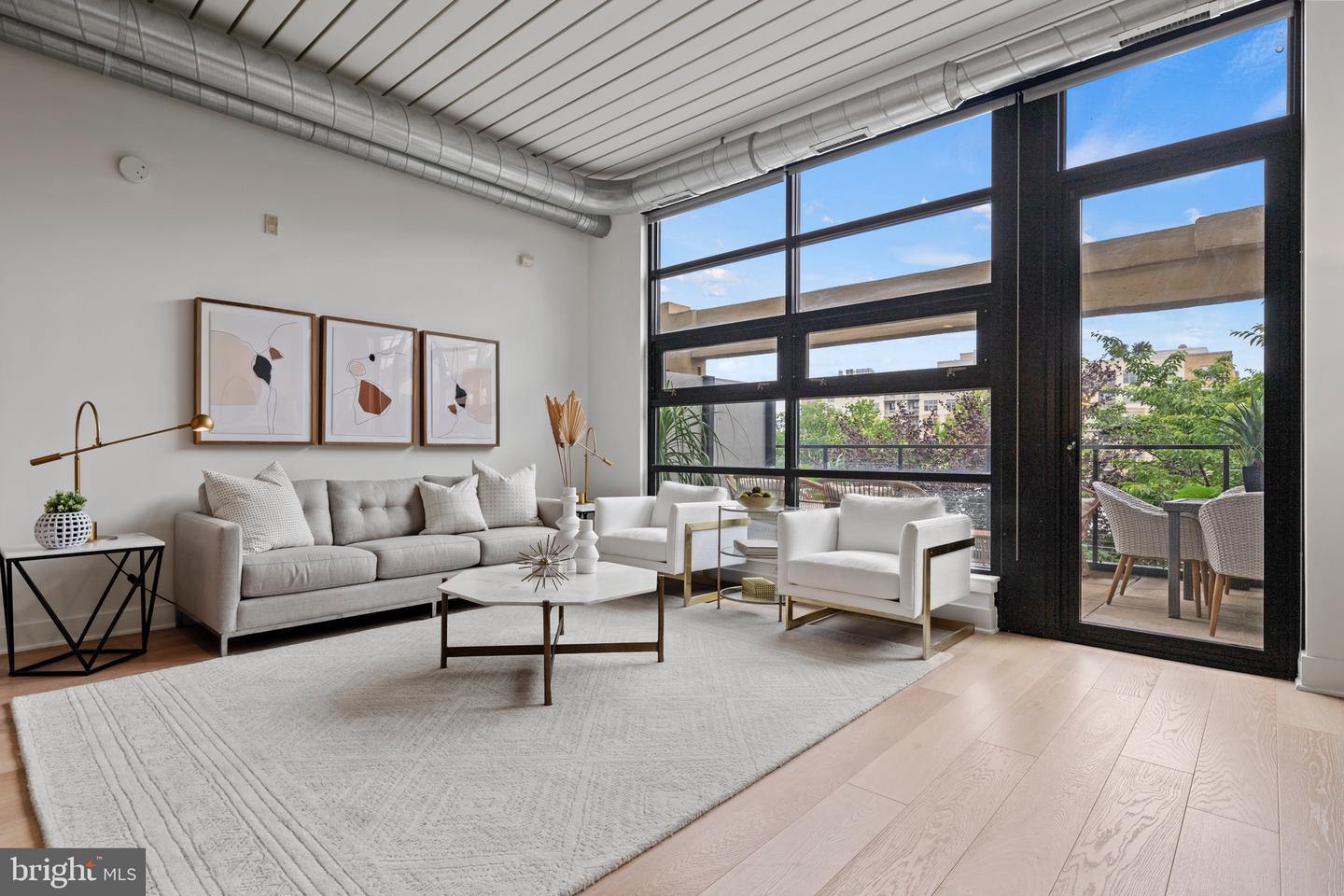 2125 14th St NW #325w