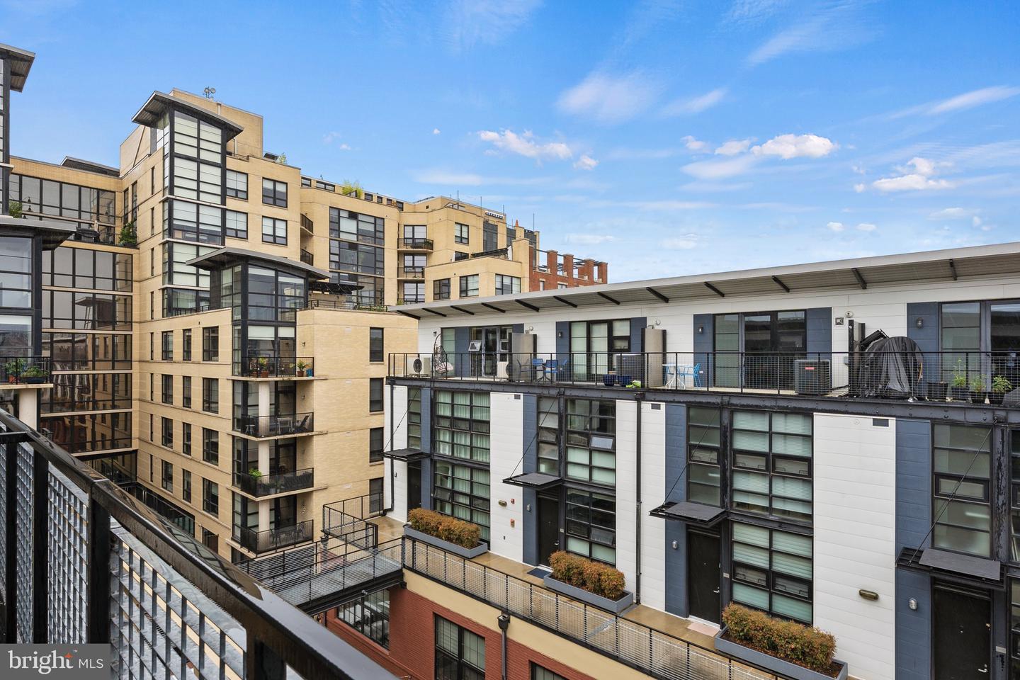 2125 14th St NW #325w