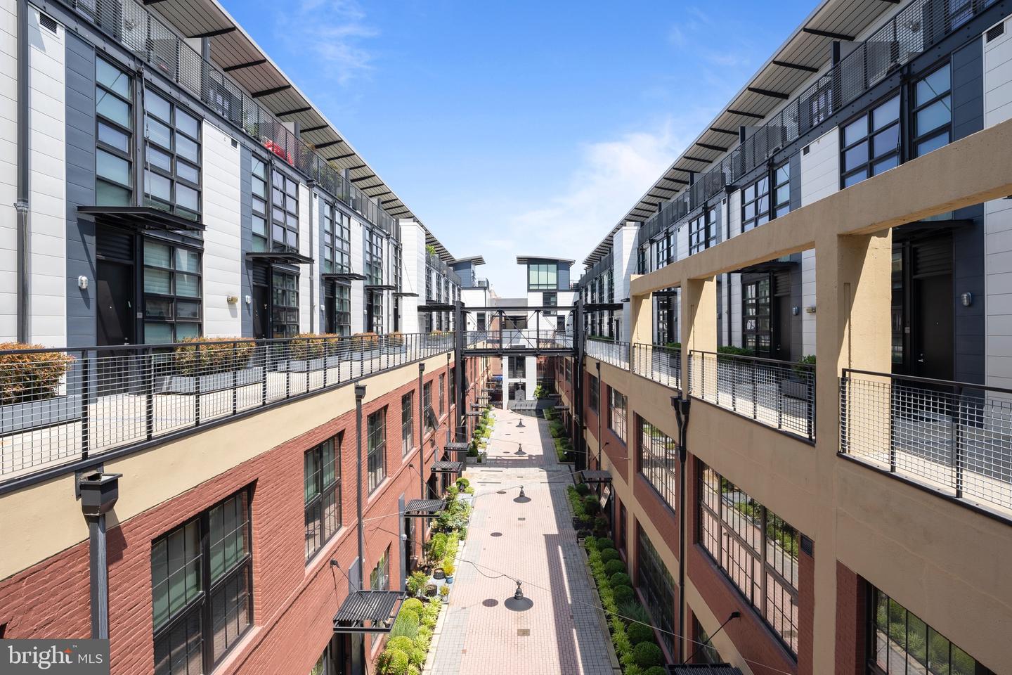 2125 14th St NW #325w