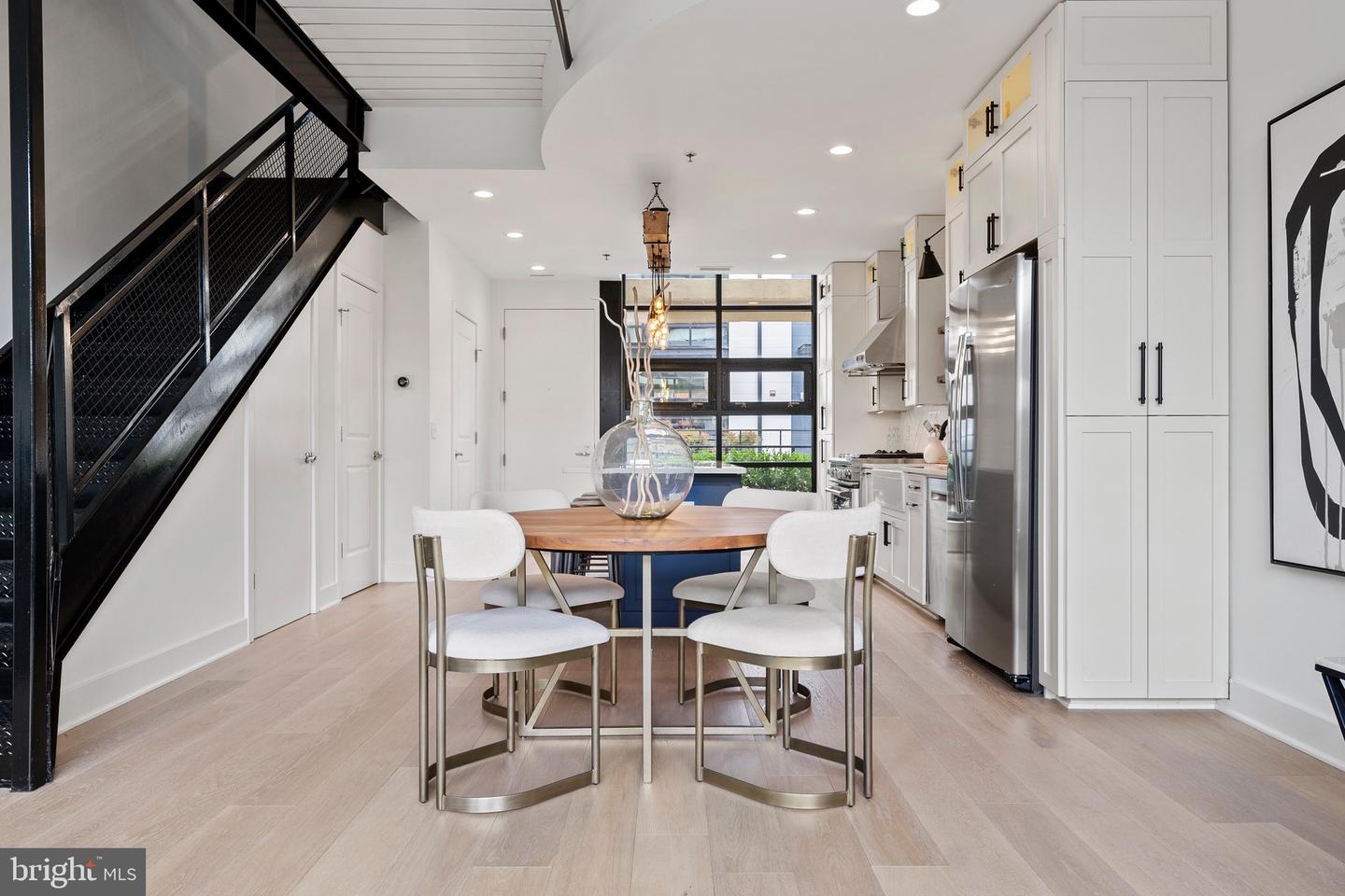 2125 14th St NW #325w