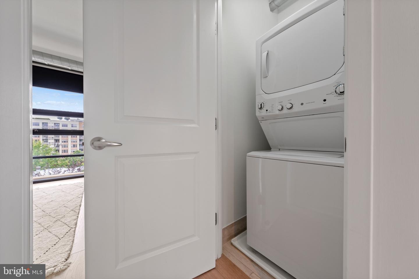 2125 14th St NW #325w