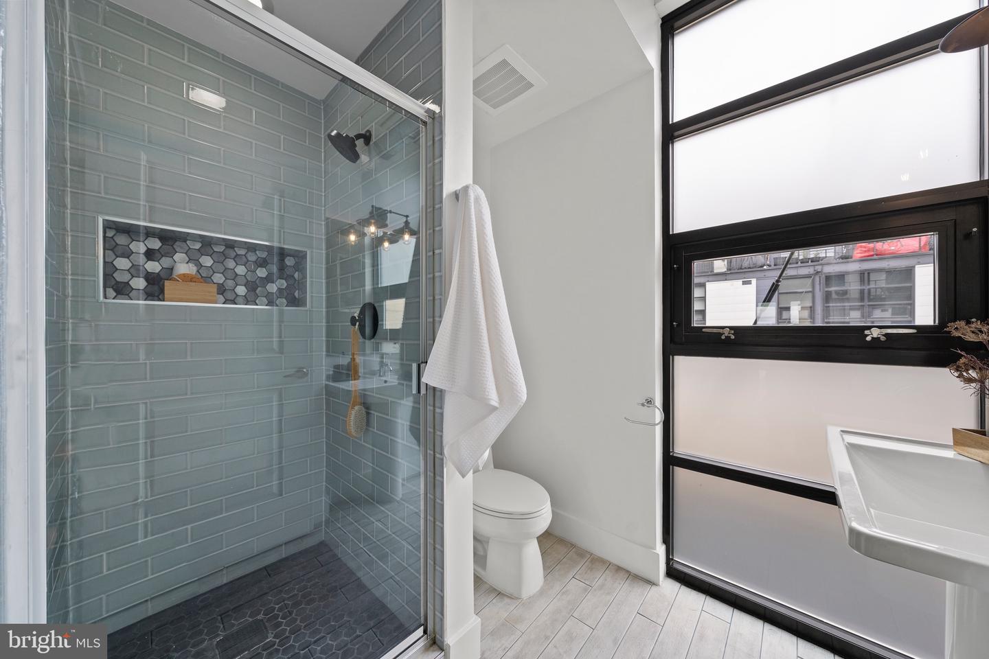 2125 14th St NW #325w