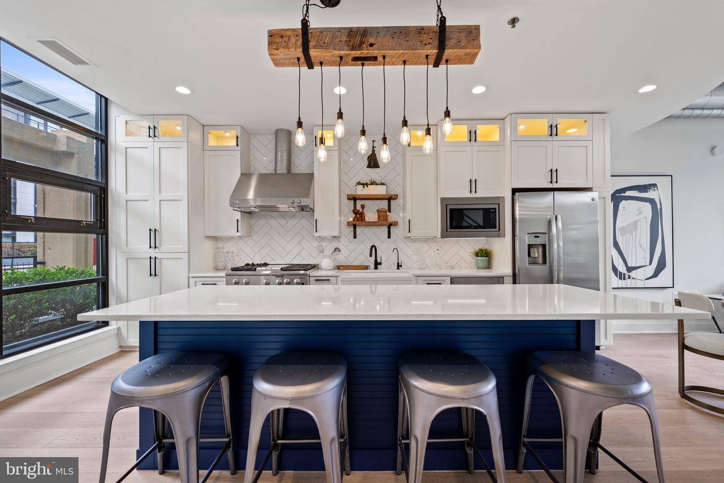 2125 14th St NW #325w