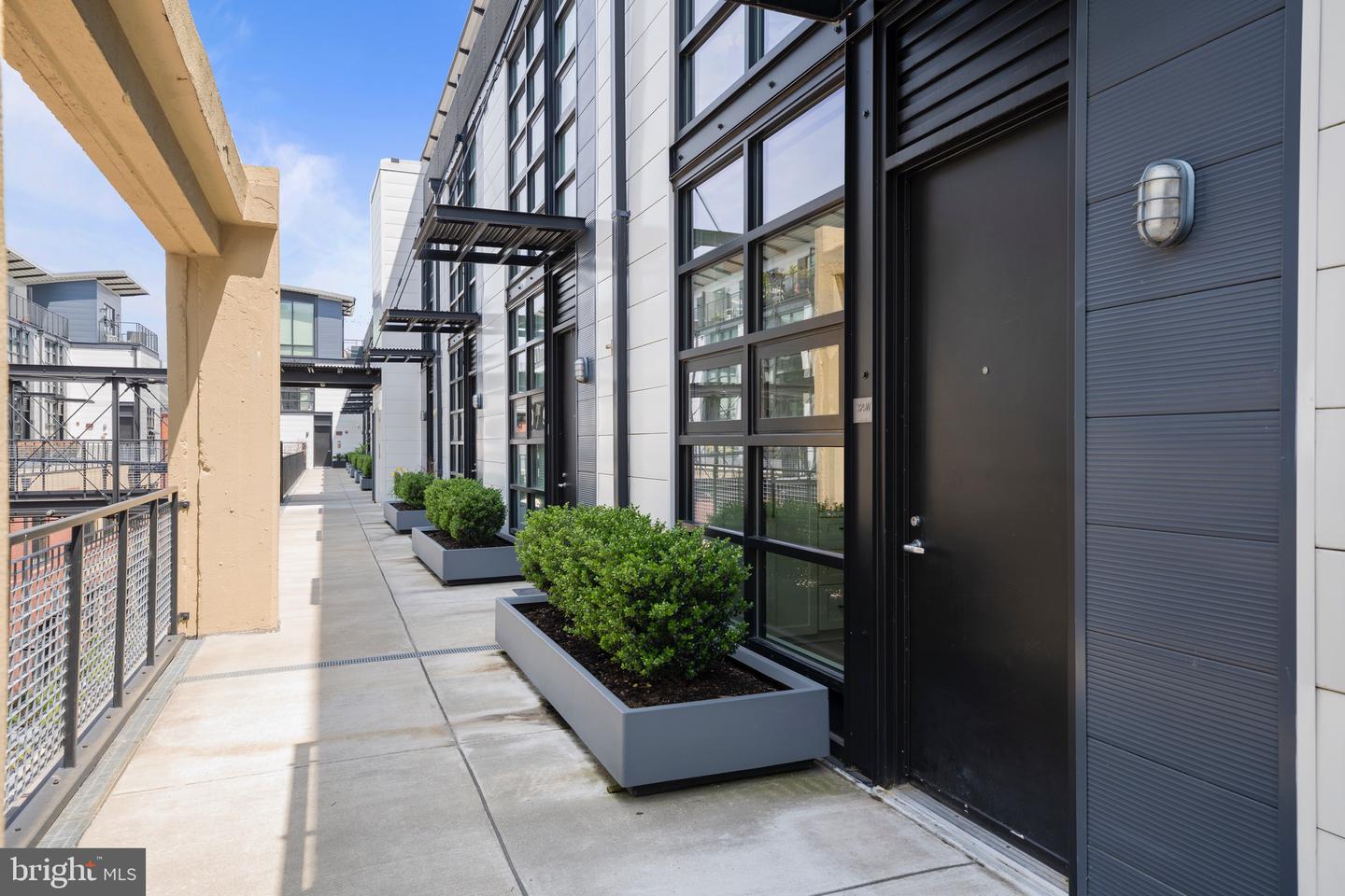 2125 14th St NW #325w