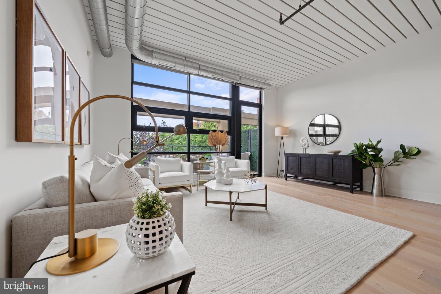 2125 14th St NW #325w