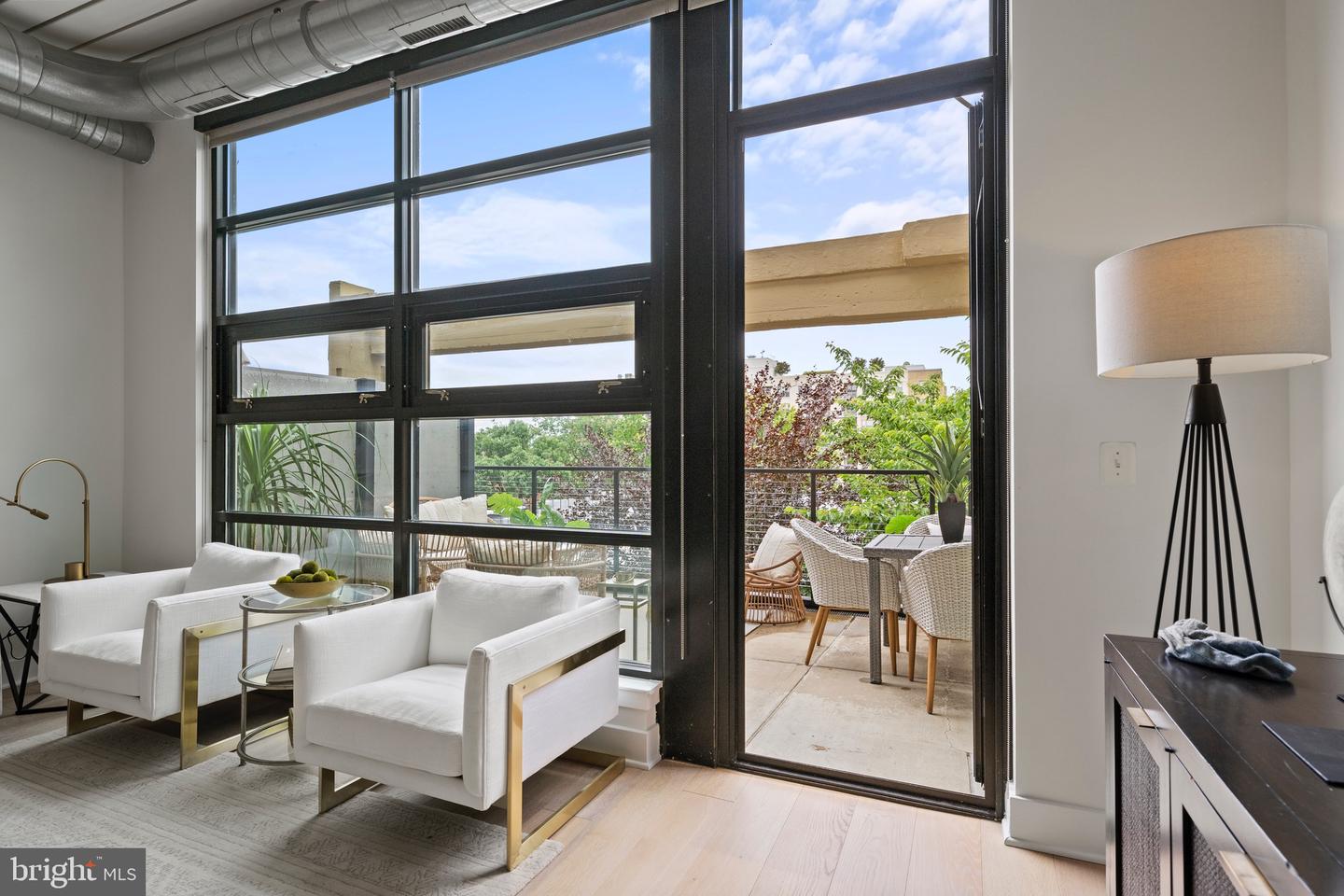 2125 14th St NW #325w