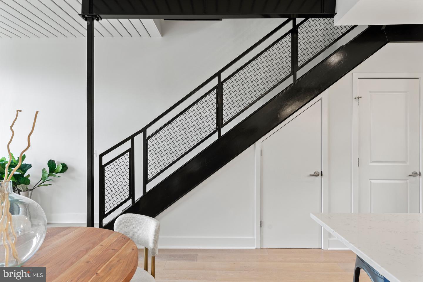 2125 14th St NW #325w