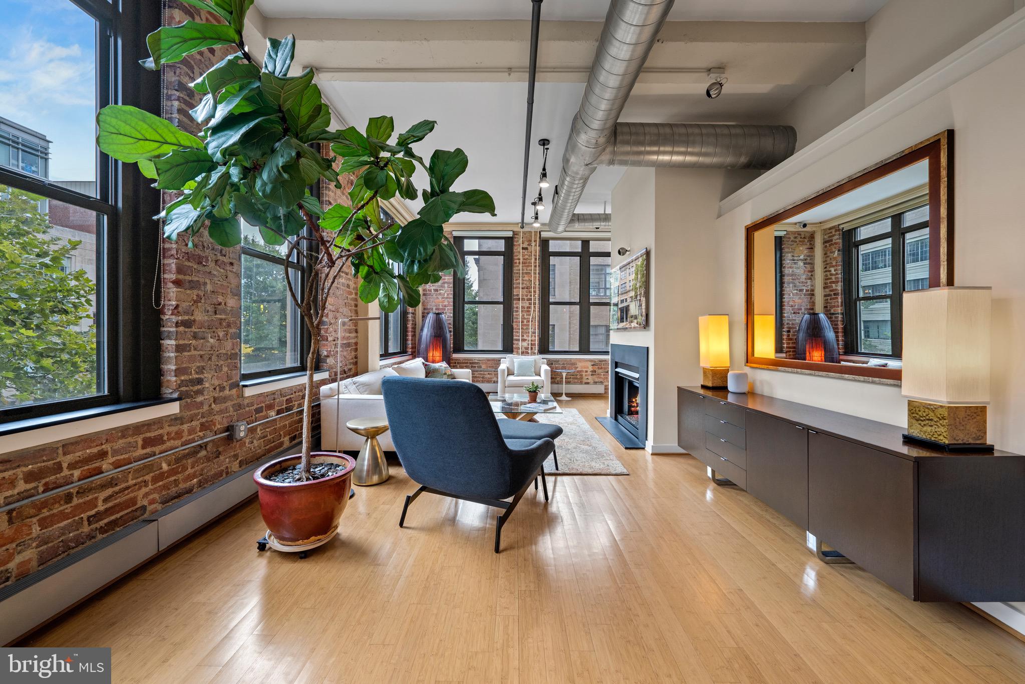 1401 Church St NW #303