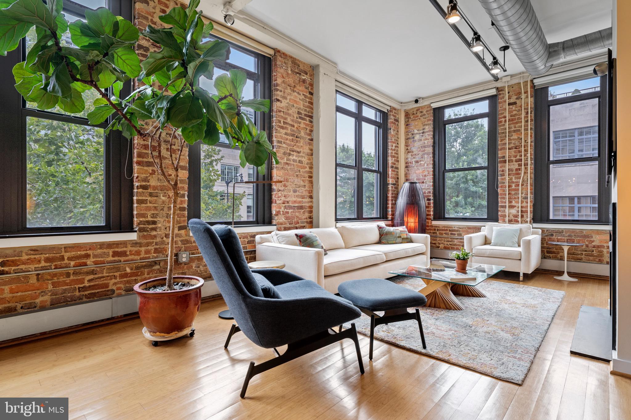 1401 Church St NW #303