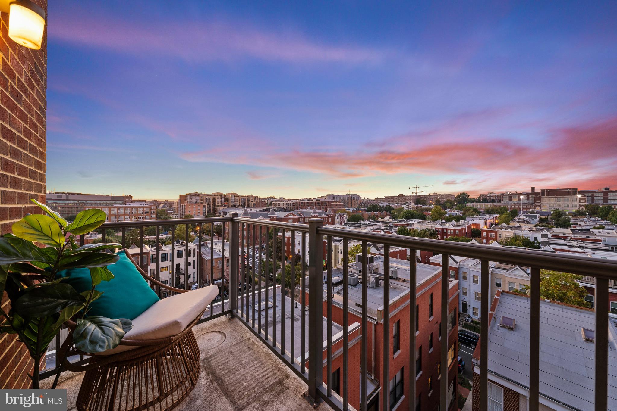 2020 12th St NW #703