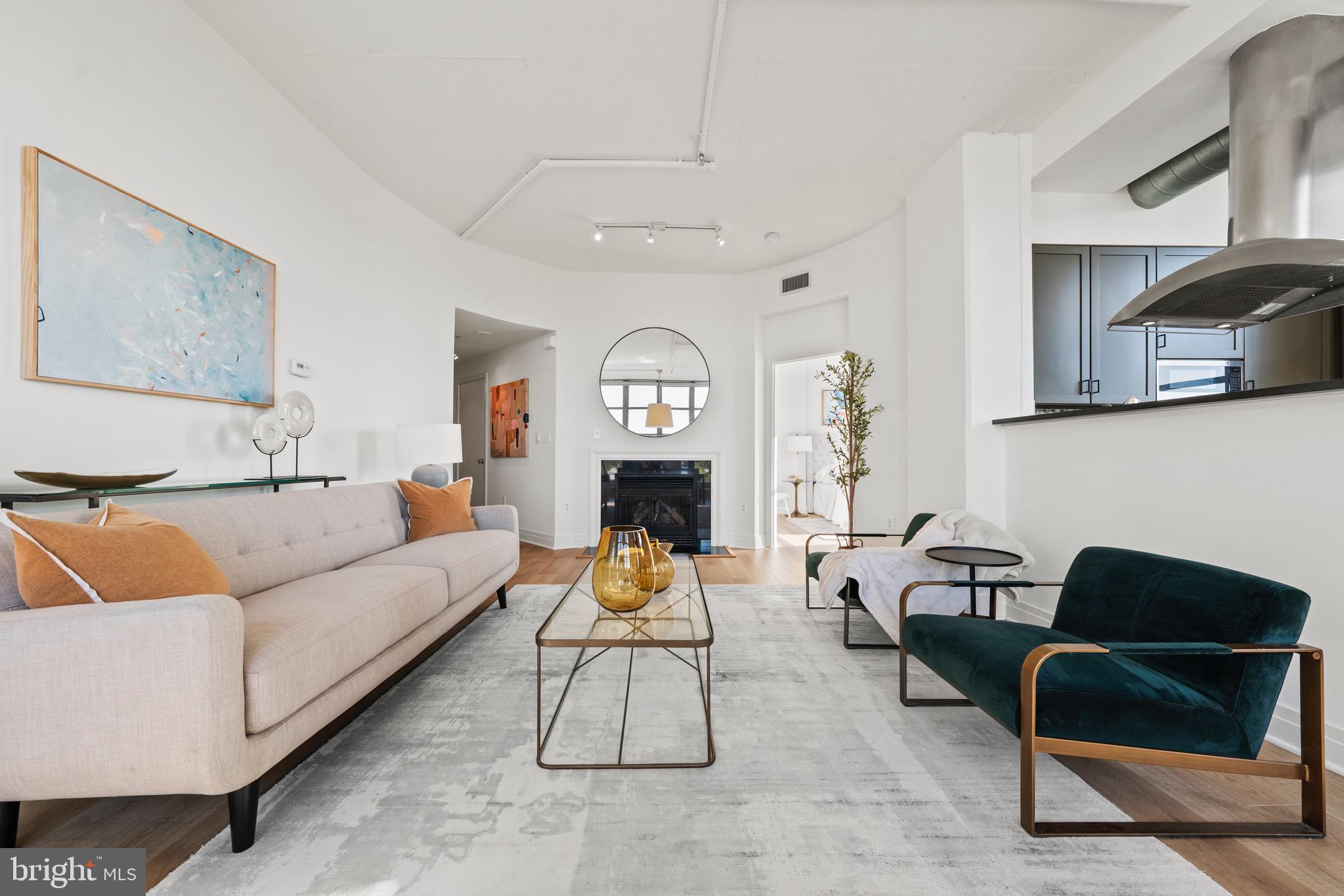 2020 12th St NW #703