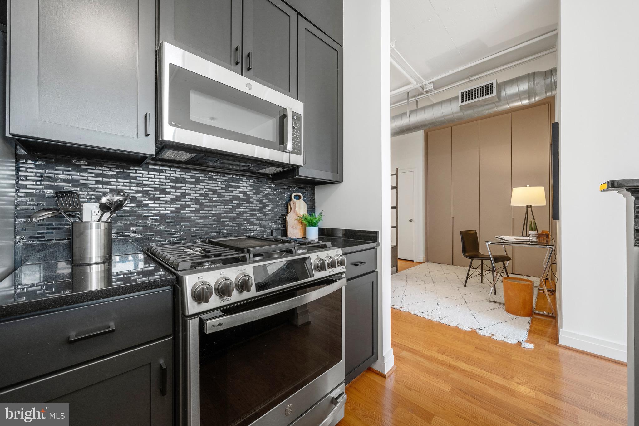 2020 12th St NW #518