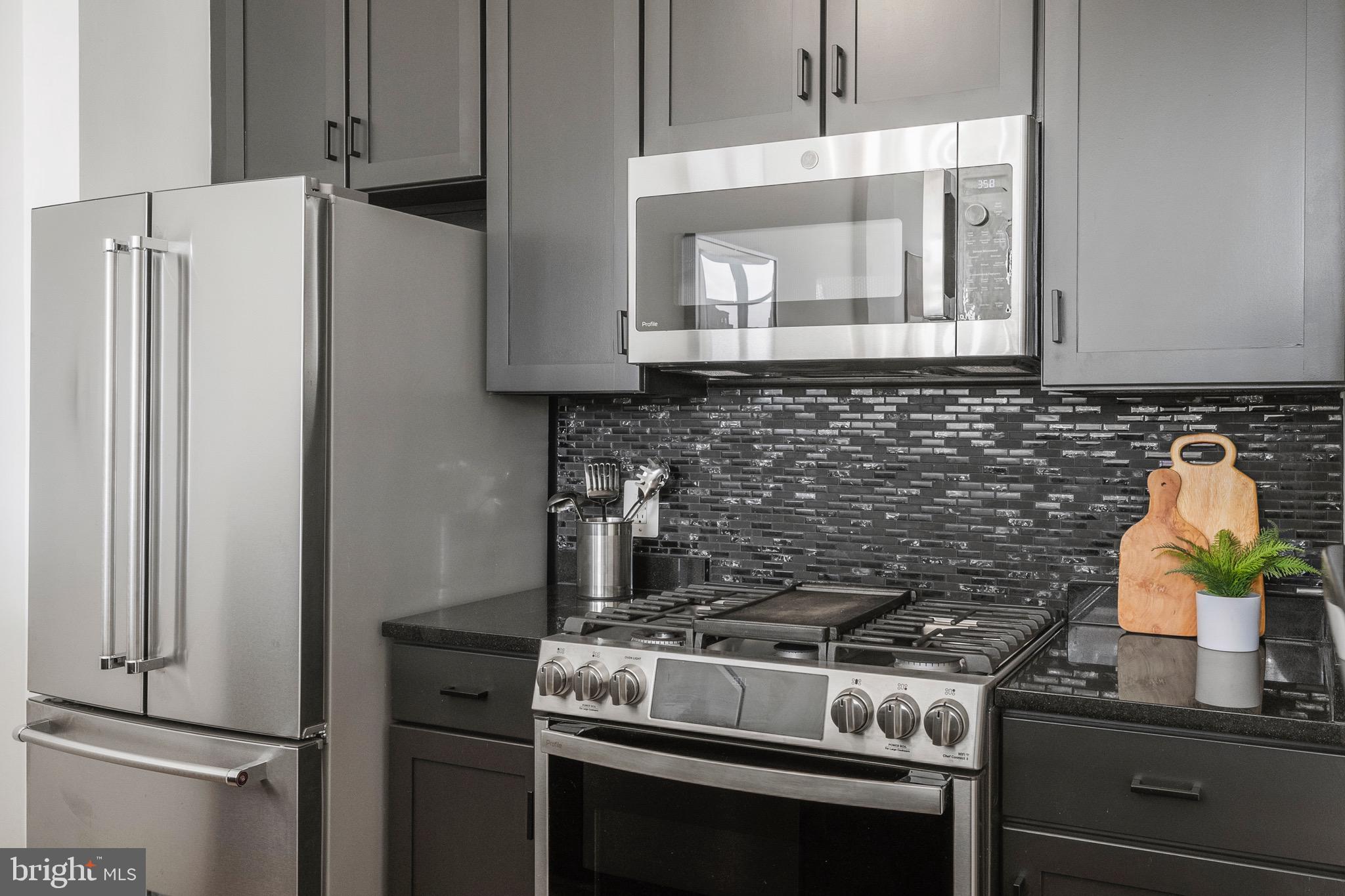 2020 12th St NW #518