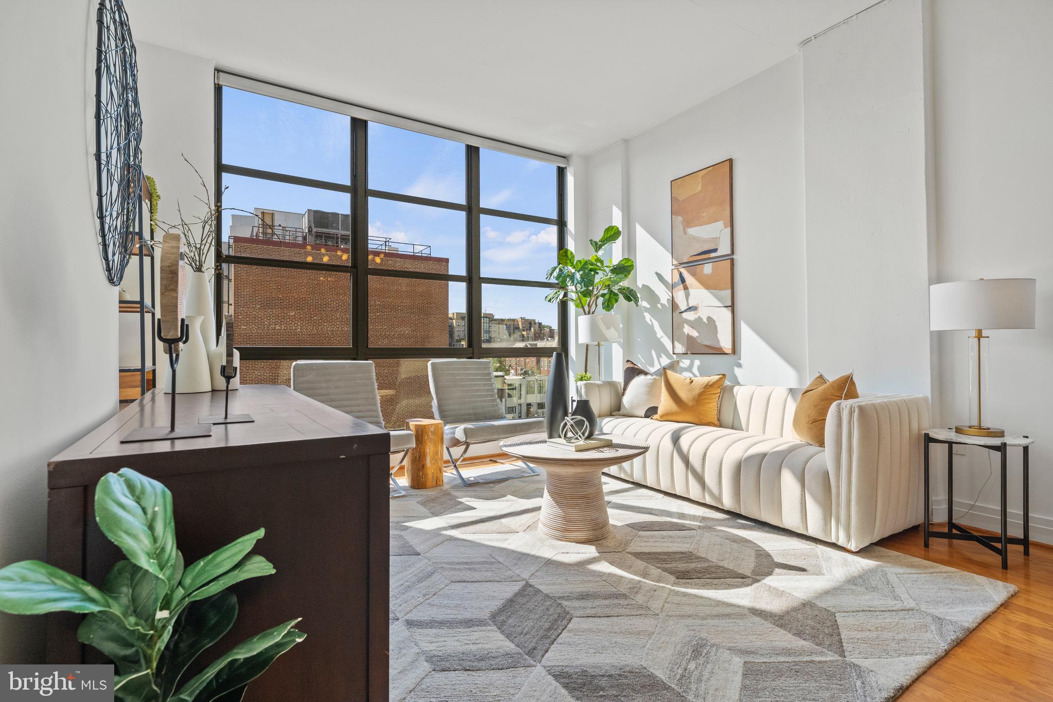 2020 12th St NW #518