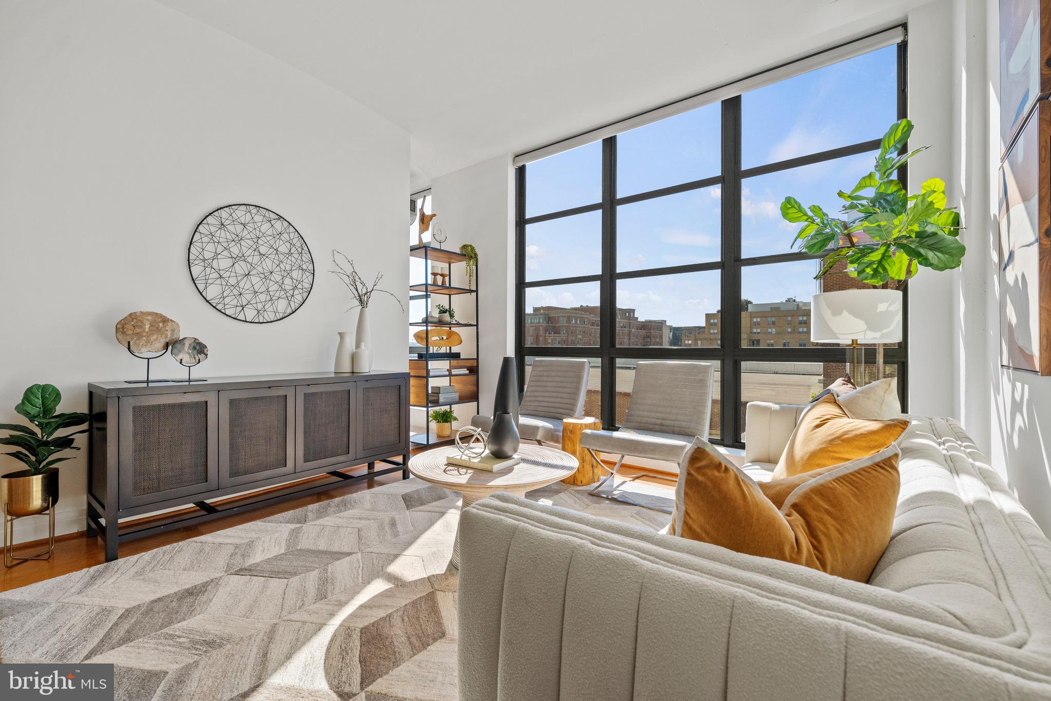 2020 12th St NW #518