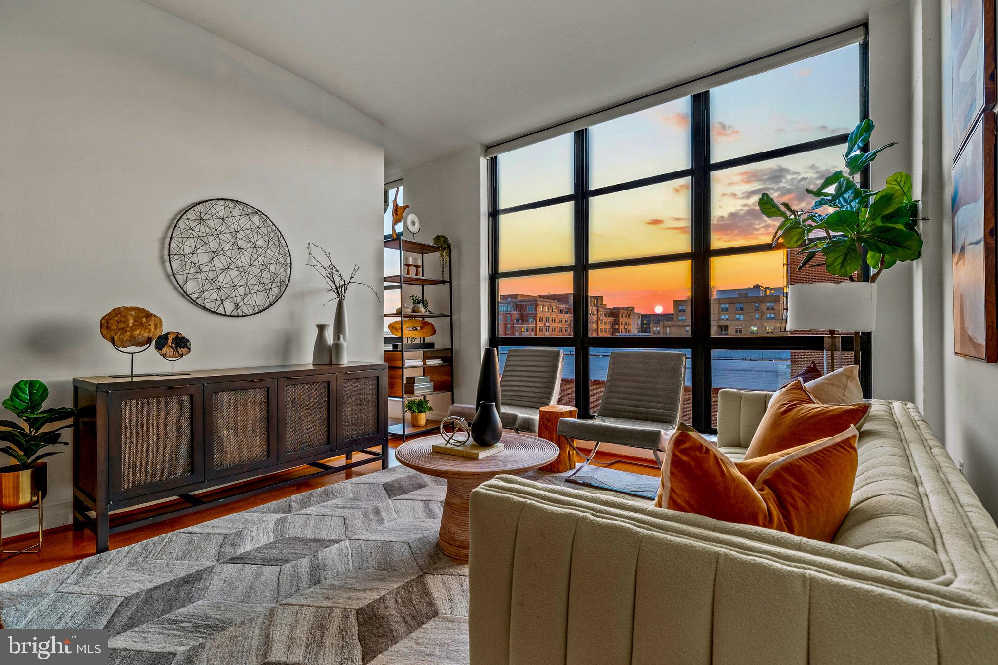 2020 12th St NW #518