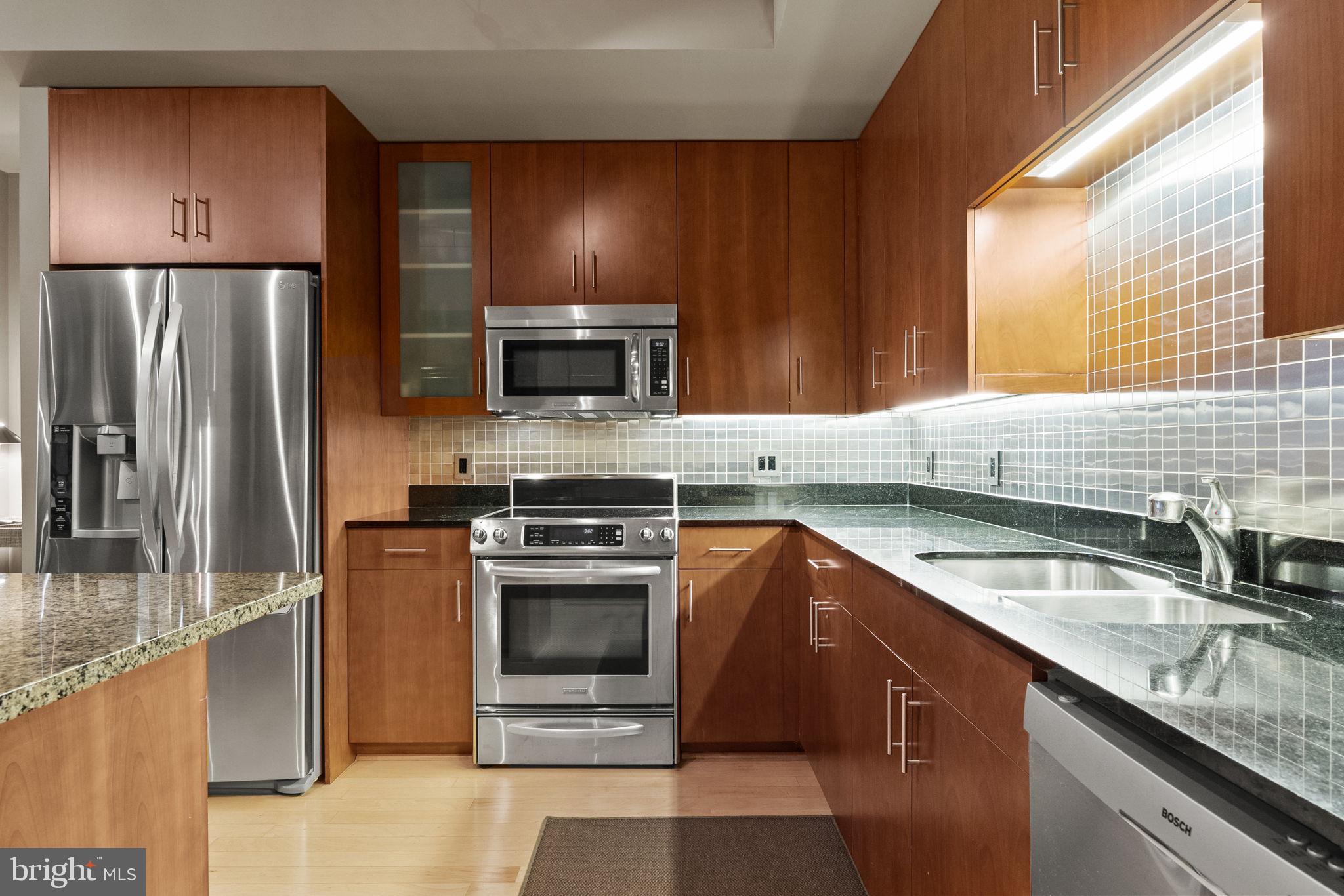 910 M STREET NW Unit: 906