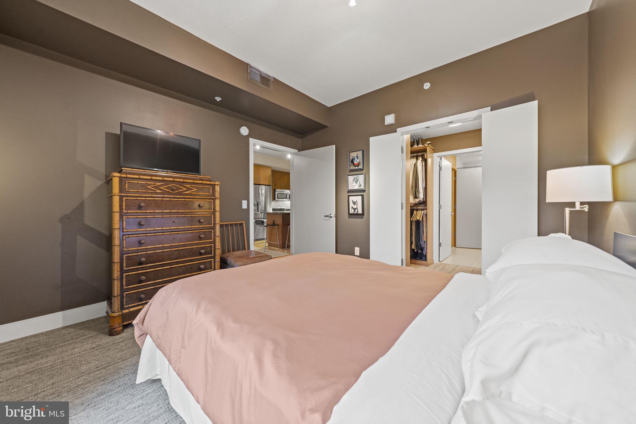 910 M STREET NW Unit: 906