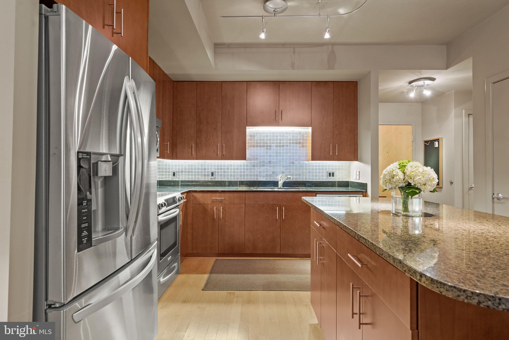 910 M STREET NW Unit: 906